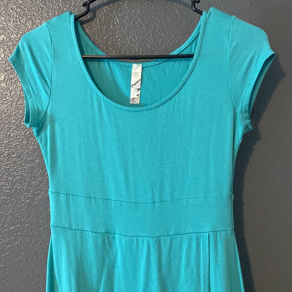 ✨5 for $25✨ Promesa green dress - Picture 4 of 12